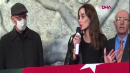 Özge Ulusoy ayakta durmakta güçlük çekti