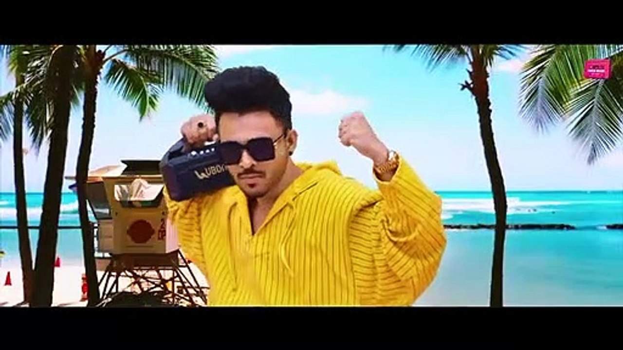 12 Ladke - Tony Kakkar , Neha Kakkar - Official Music Video