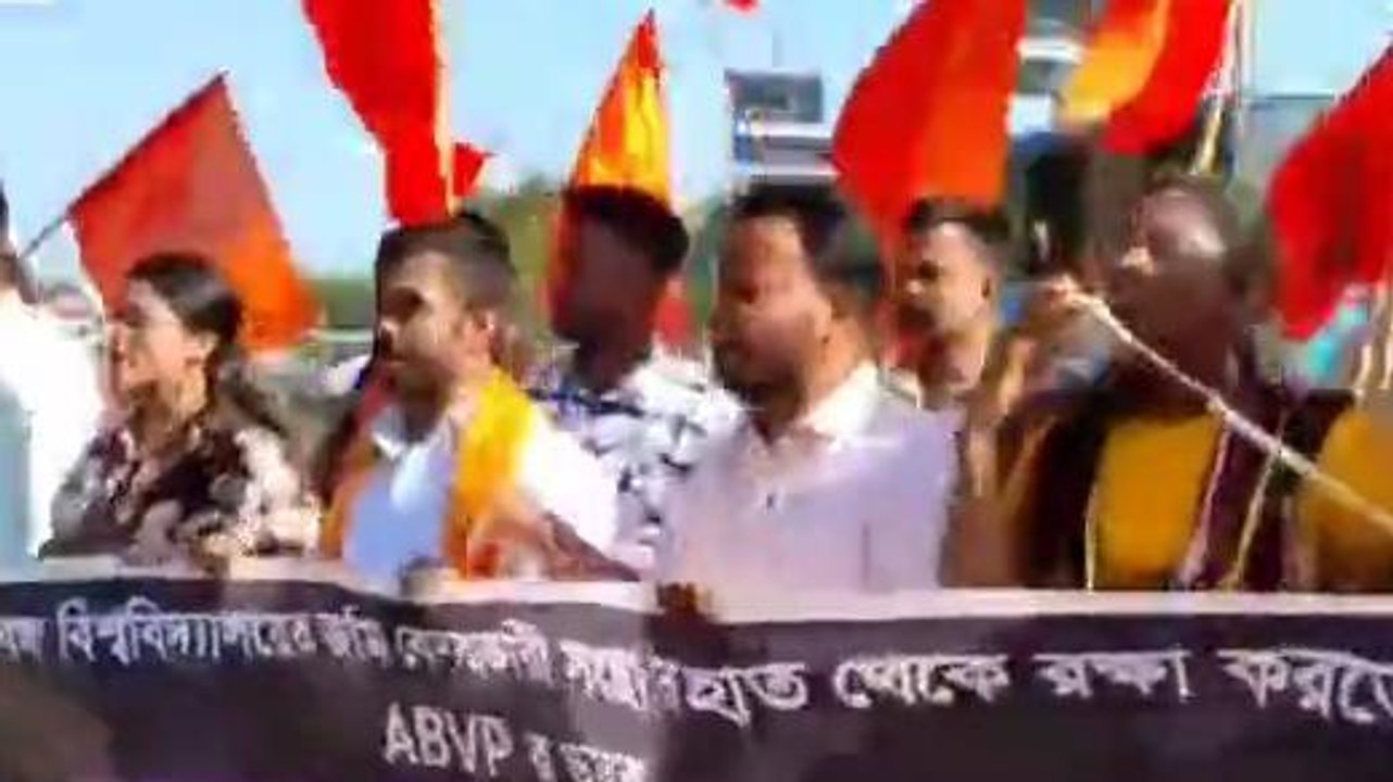 উত্তপ্ত হয়ে উঠল বিশ্ববিদ্যালয়! কেন বারবার এত মিছিল? জানুন...