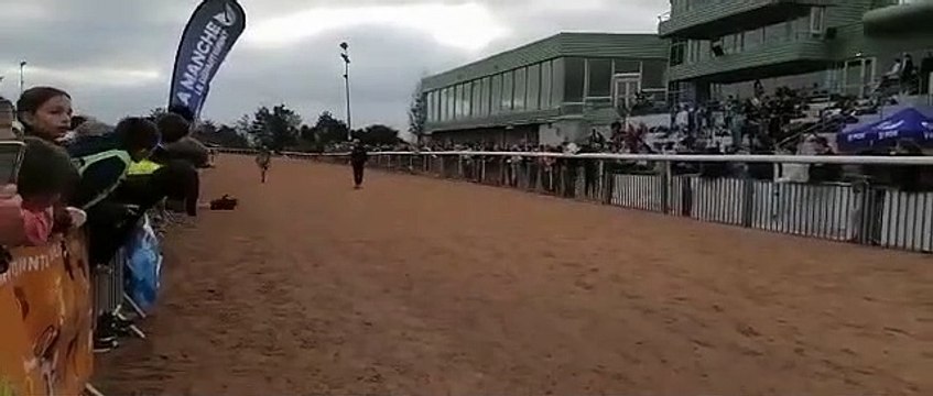 Revivez l'arrivée des benjamins au championnat départemental de cross-country !