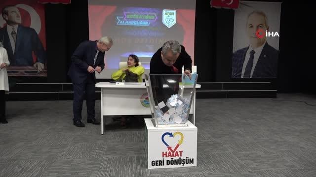 Atığını getiren 50 aile 25 bin TL kazandı