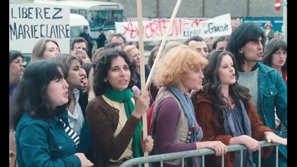 L'une chante, l'autre pas Bande-annonce (EN)