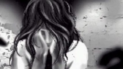 धार: पति के सामने फूफा ससुर ने किया महिला से दुष्कर्म, पुलिस ने किया प्रकरण दर्ज