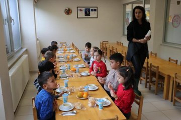 Bolu'da yaklaşık 9 bin öğrenciye ücretsiz yemek hizmeti sunuluyor