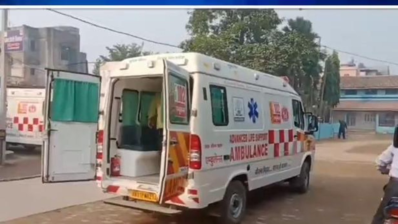 मधुबनी: तेज रफ्तार के कार बाइक टेंपो में जोरदार टक्कर बाइक चालक की स्थिति गंभीर