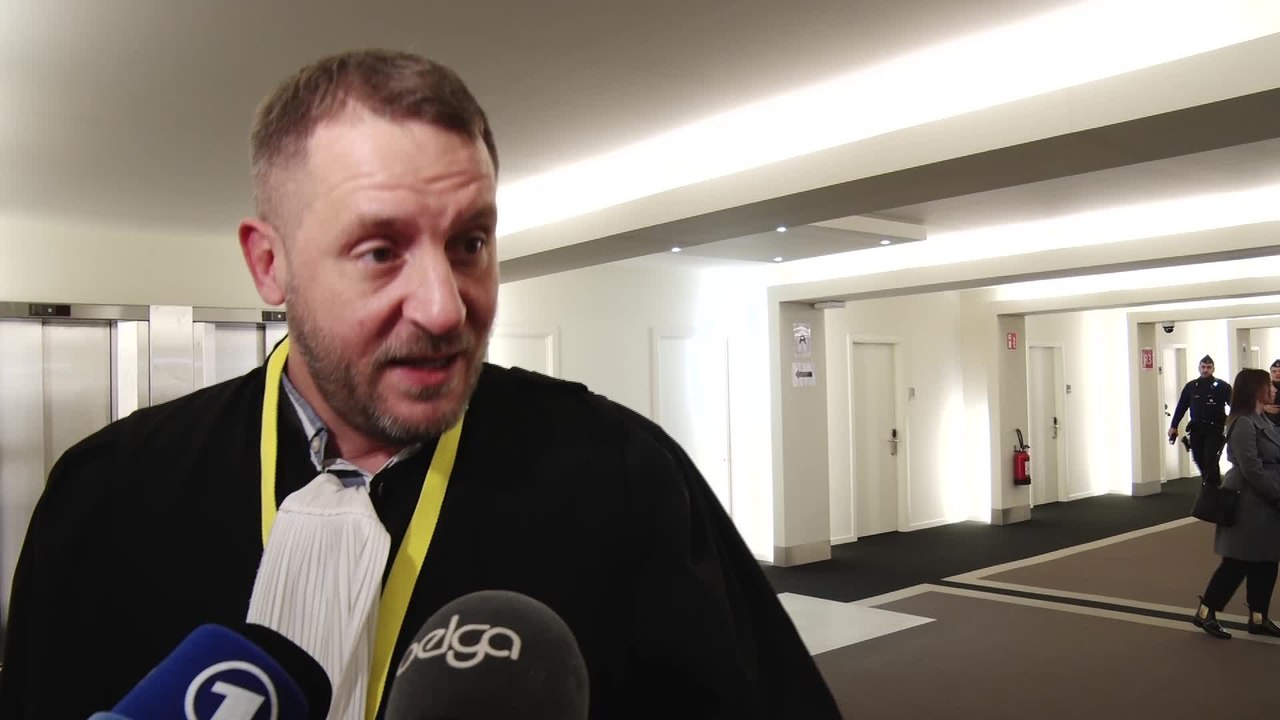 Procès des attentats de Bruxelles : Me Eskenazi, avocat d'Abrini, s'exprime sur la polémique des boxes