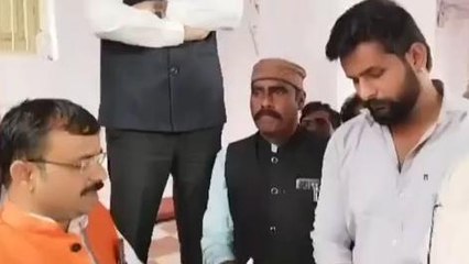 देवास: जनपद सदस्यों ने कलेक्टर कार्यालय पहुंचकर दिया ज्ञापन, की यह मांग