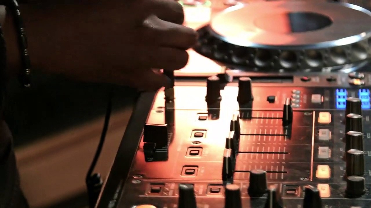 True Music Sessions: Episode 8 - FKA Mash Performance