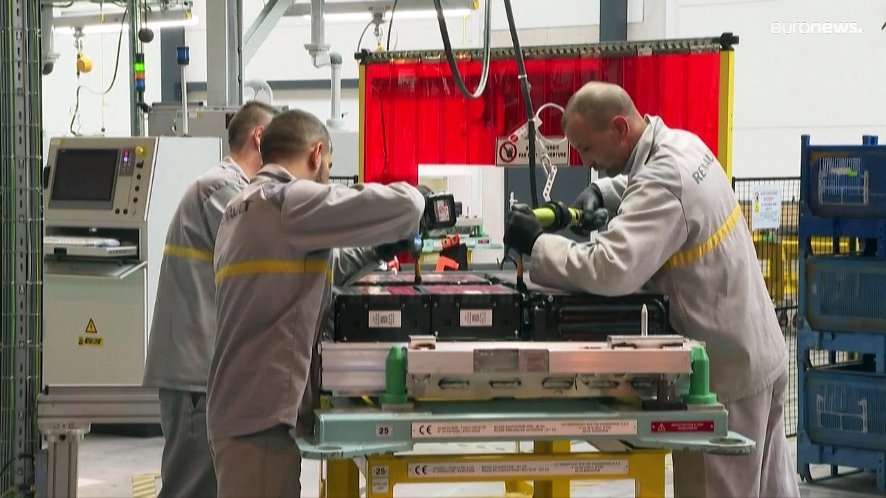 Impacto negativo das fontes de energia dos carros elétricos continua a preocupar