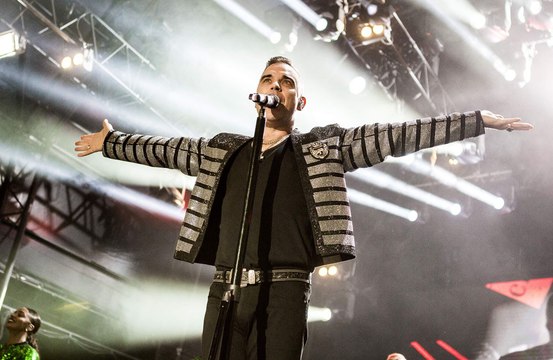 Robbie Williams will play a Sandringham gig in 2023
