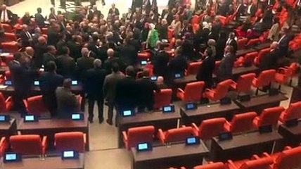 TBMM'de bütçe görüşmelerinde gerginlik