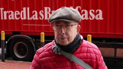 Un camión recorre Madrid para apoyar a la selección de fútbol