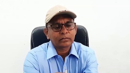 महिला श्रमिकों ने झाडू उठा जताया विरोध