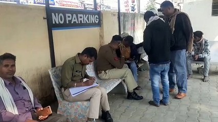 बकरी बचाने के चक्कर में बाइक समेत गिरे जीजा-साला, एक की मौत