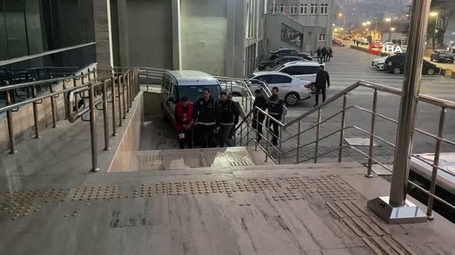Kuyumcudaki sahte dolarla altın alışverişi adliyede bitti