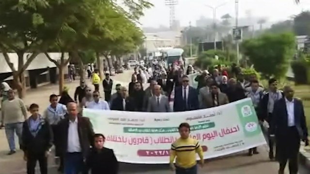 رئيس جامعة أسيوط يرفع شعار قادرون باختلاف احتفالا باليوم العالمى لذوى الهمم