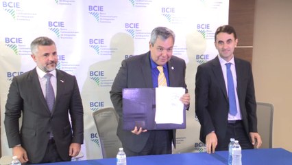 Panamá contará con construcción de viaducto tras la firma de un préstamo por BCIE y grupo Puentes