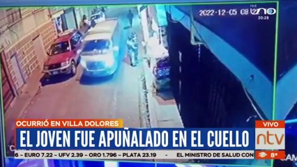 Observe el momento exacto en que un joven fue apuñalado por su propio amigo en El Alto.