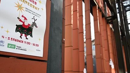Ukraynalılar Polonya'da Noel pazarı kurdu