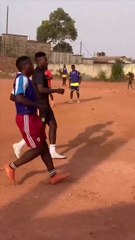 Andre onana bermain sepakbola tarkam