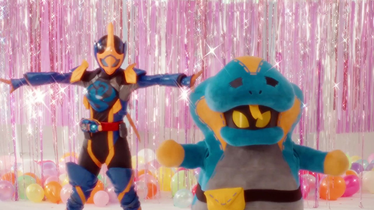 Cherry-ish!（『仮面ライダーリバイス』挿入歌 )  五十嵐さくら（井本彩花）& ラブコフ（CV：伊藤美来）(Music Video Full Ver)