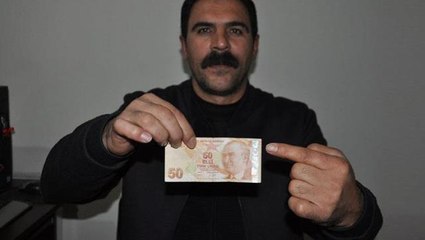 50 TL'sinde 0 olmadığını fark eden adam, "sahte" zannettiği parasının Türkiye'de az sayıda üretildiğini öğrenince havalara uçtu