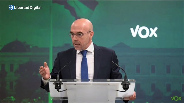 Vox se ausenta por primera vez de los actos del Día de la Constitución: Es una burla