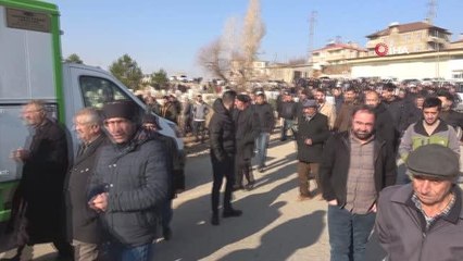 Cinayete kurban giden 3 kişi son yolculuğuna uğurlandı