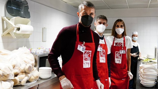 Paolo Maldini e Frederic Massara all'Opera Pia San Francesco