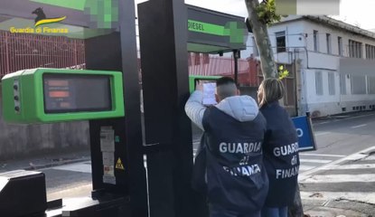 Catania - Contrabbando di carburanti, sequestri per 20 milioni a imprenditore legato al clan "Carcagnusi" (06.12.22)