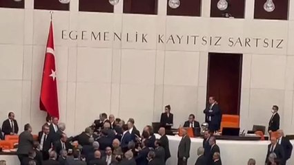 Genel Kurul'da kavga yaşandı