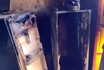 Story With VIDEO:आग लगने से नकदी व घरेलू सामान जला