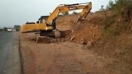 चित्रकूट : मोरम का अवैध खनन कर रहे हाइवा ट्रक एवं पोकलेन मशीन जप्त