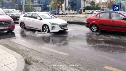 وسط عجز كبير.. المياه على الشارع أمام راعيها