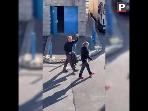 Martigues : quand Norman Reedus qui incarne Daryl Dixon dans The Walking Dead salue ses fans