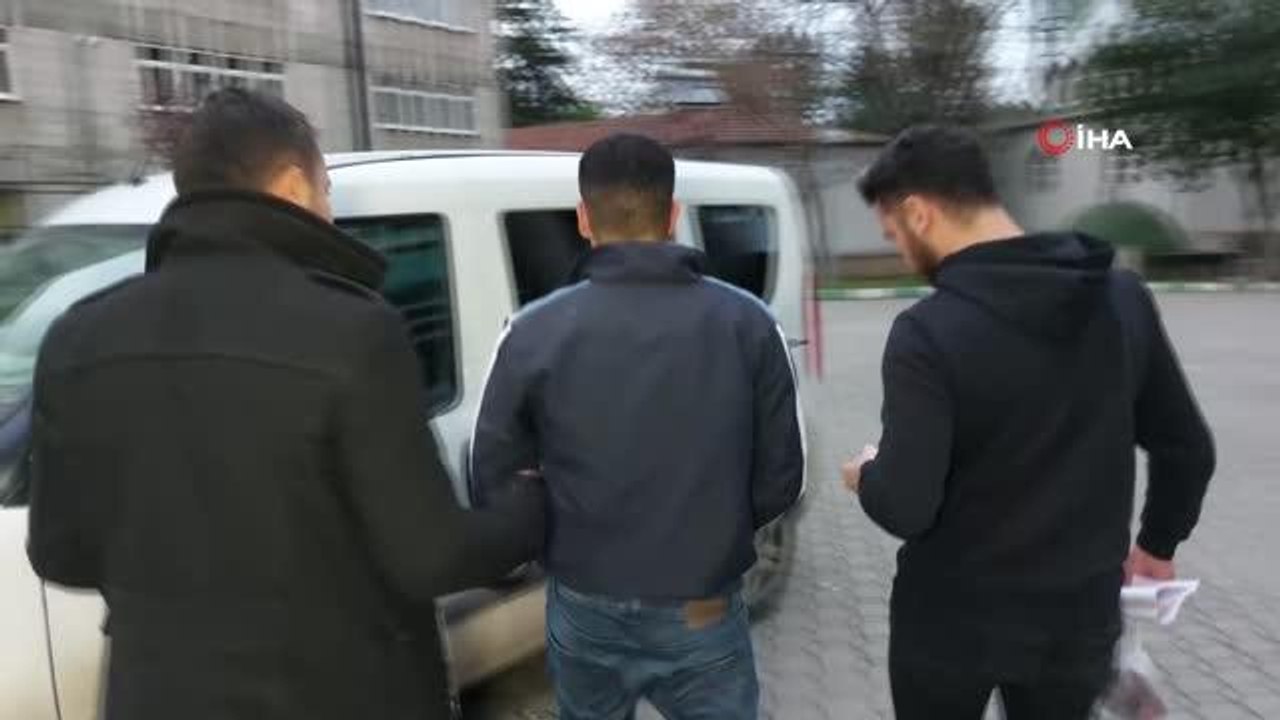 Cep telefonunu gasp ettikleri şahsın hesabındaki paraları kendi hesaplarına aktardılar
