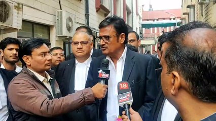 विधानसभा स्पीकर और सचिव को नोटिस