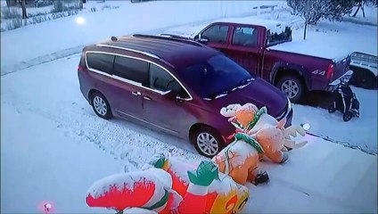 Sortir la voiture de l'allée avec classe...