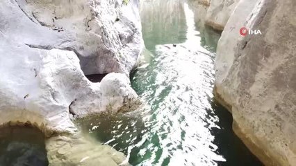 Doğal güzellikleri ile mest eden kanyondan ilk kez geçildi: Macera tutkunları için rota belirlendi