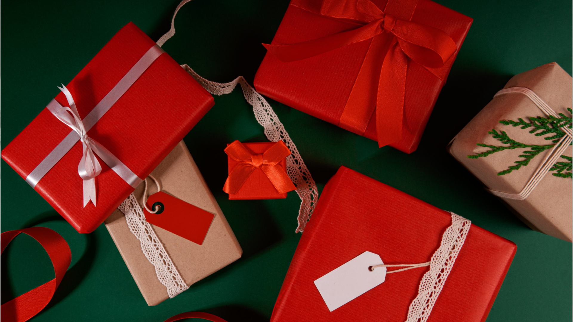 Don manuel, présent d'usage : faut-il déclarer vos cadeaux au fisc ? -  Capital.fr