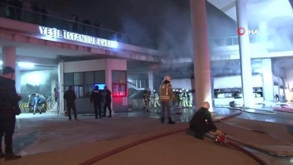 Tuzla'da korkutan iş yeri yangını