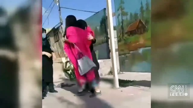 İran’da 5 kişiye daha idam cezası