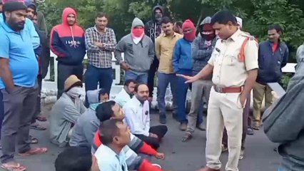 బెల్లంపల్లి: జాతీయ రహదారిపై రాస్తారోకో.. ఇవే మా డిమాండ్లు