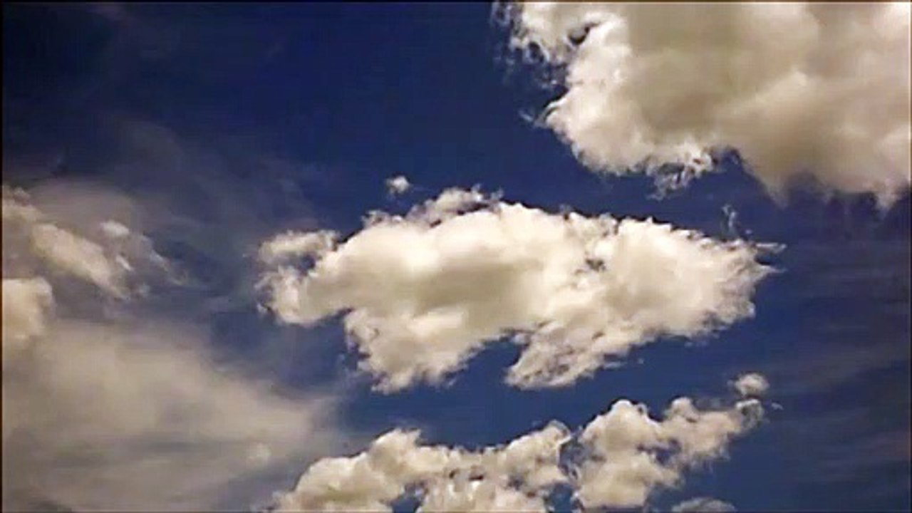 MCH 366 THIRTY-FIVE SECONDS OF BEING A CLOUD WATCHER.