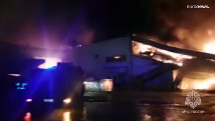 В Химках горит ТЦ "Мега Химки", площадь пожара 17 тысяч квадратных метров - МЧС