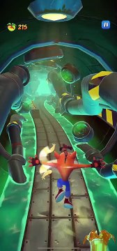 Electro Lab Assistant Battle Run Gameplay On Sewer or Later - Crash Bandicoot: On The Run!