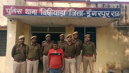 सफेद पाउडर की आड़ में कर रहे थे डोडा चूरा व शराब तस्करी