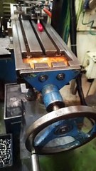Milling machine sliding scrow nat repair