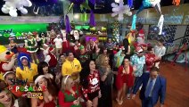 Le hacen de todo a Santa Claus en pleno programa