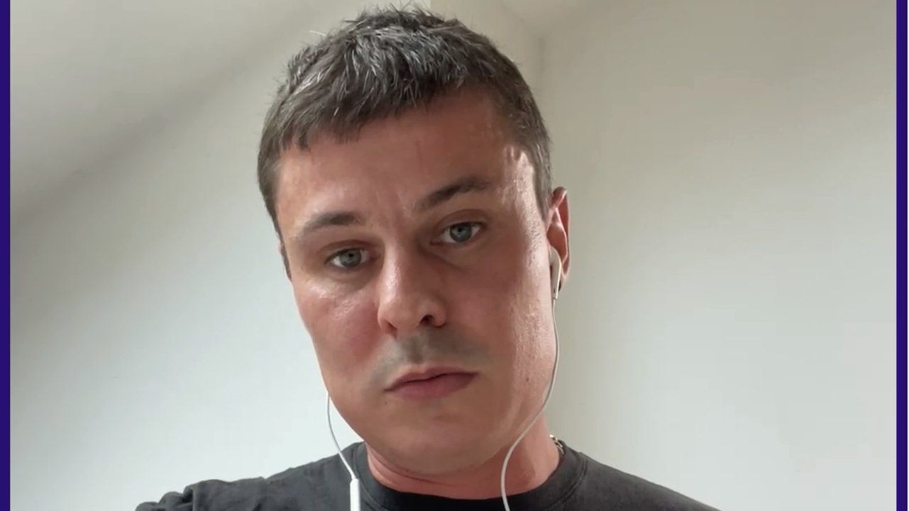 Yann B, ex-addict au chemsex : "J'ai mis trois ans à m'en sortir. J’avais juste à agiter le sachet et puis j’étais excité"